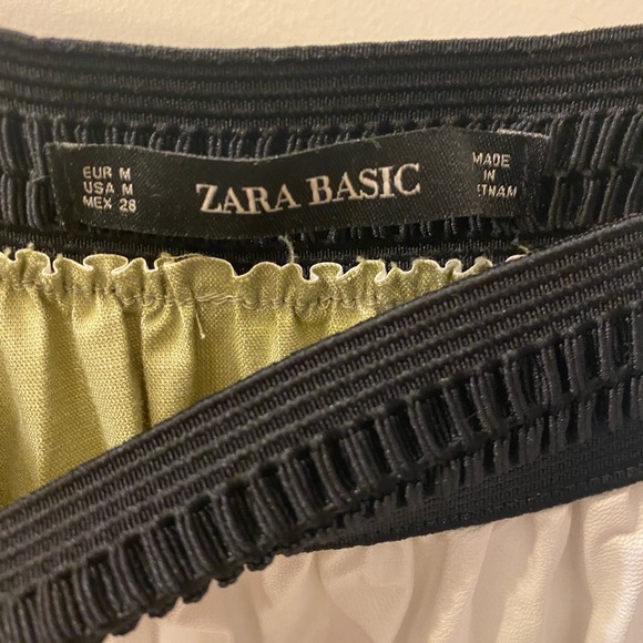 White skirt - Picture 2 of 2